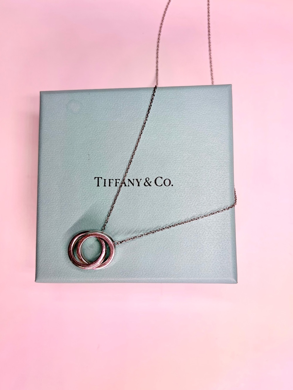 Tiffany & Co. Interlocking Circles Necklace - Silver on Tiffany Blue